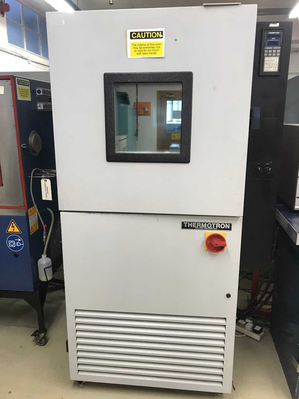 Thermotron Oven - LAB & SCIENTIFIC