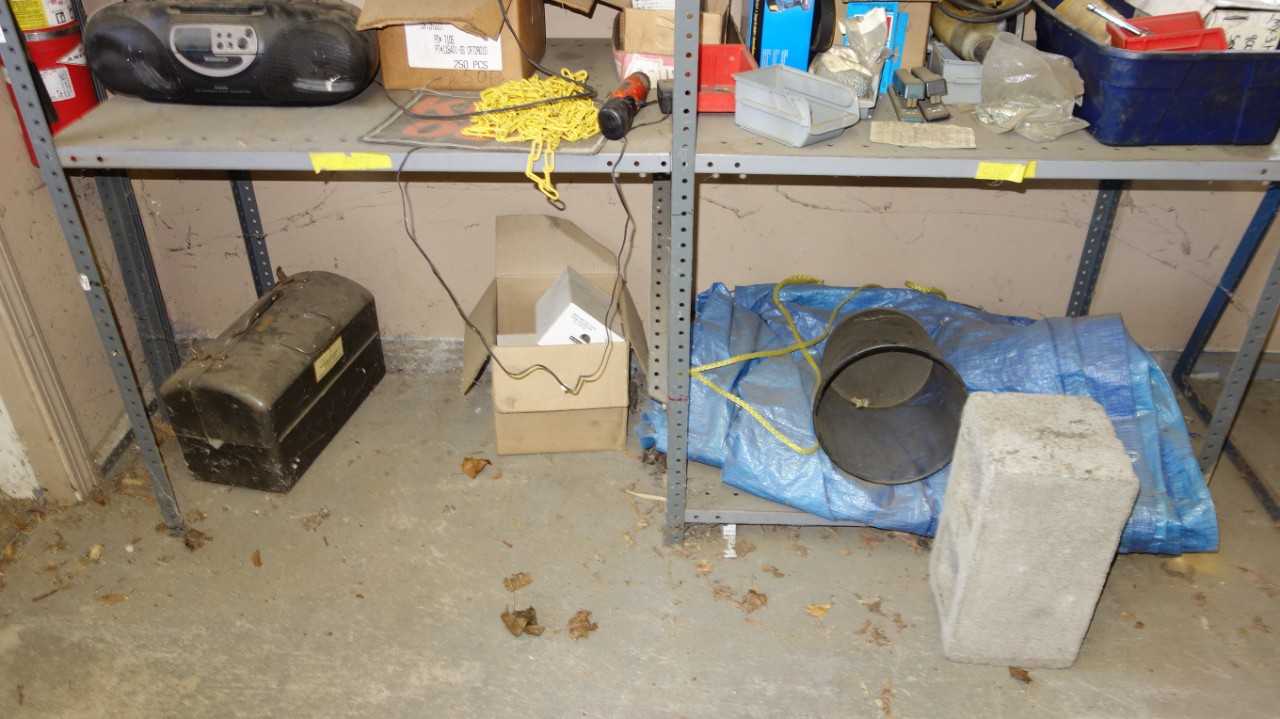 CONTENTS OF 2 SECTIONS OF SHELVING, ASSORTED GENERAL TOOLS, TOOLBOX, PIVOT DRIVER, DRILLS, TARPS, BLACK & DECKER - ELECTRIC POWER TOOLS