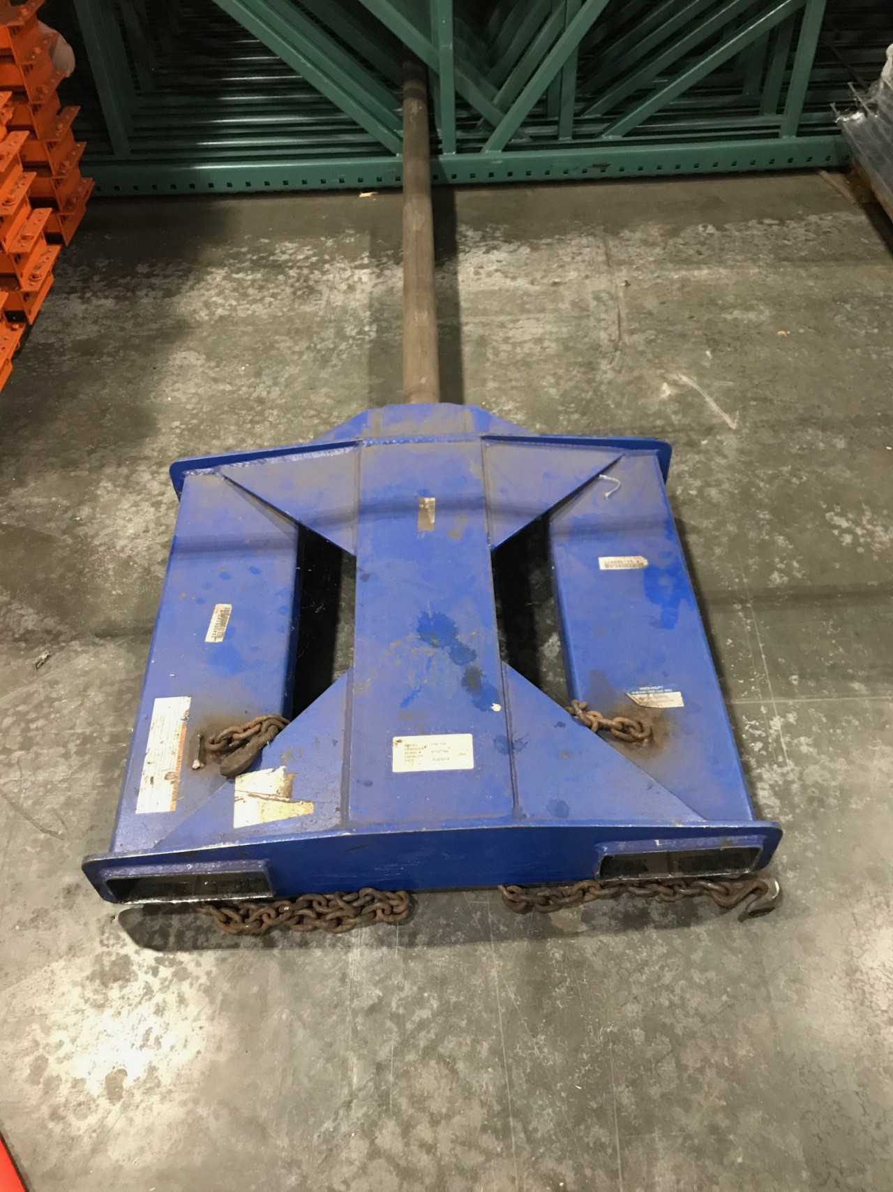 Wide Format pole carrier, model CRF-108, Carrollton, TX - INDUSTRIAL PARTS