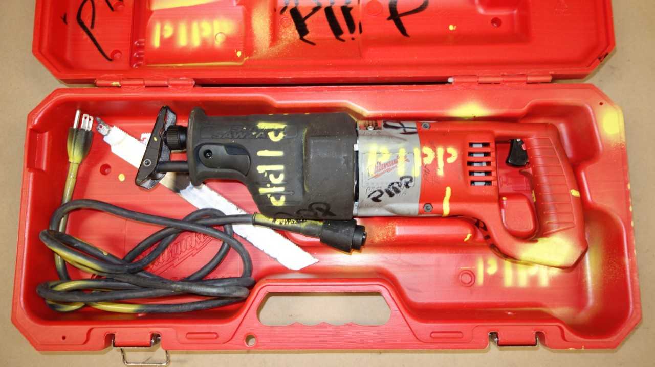 MILWAUKEE 6537-22 SUPER SAWZALL - ELECTRIC POWER TOOLS