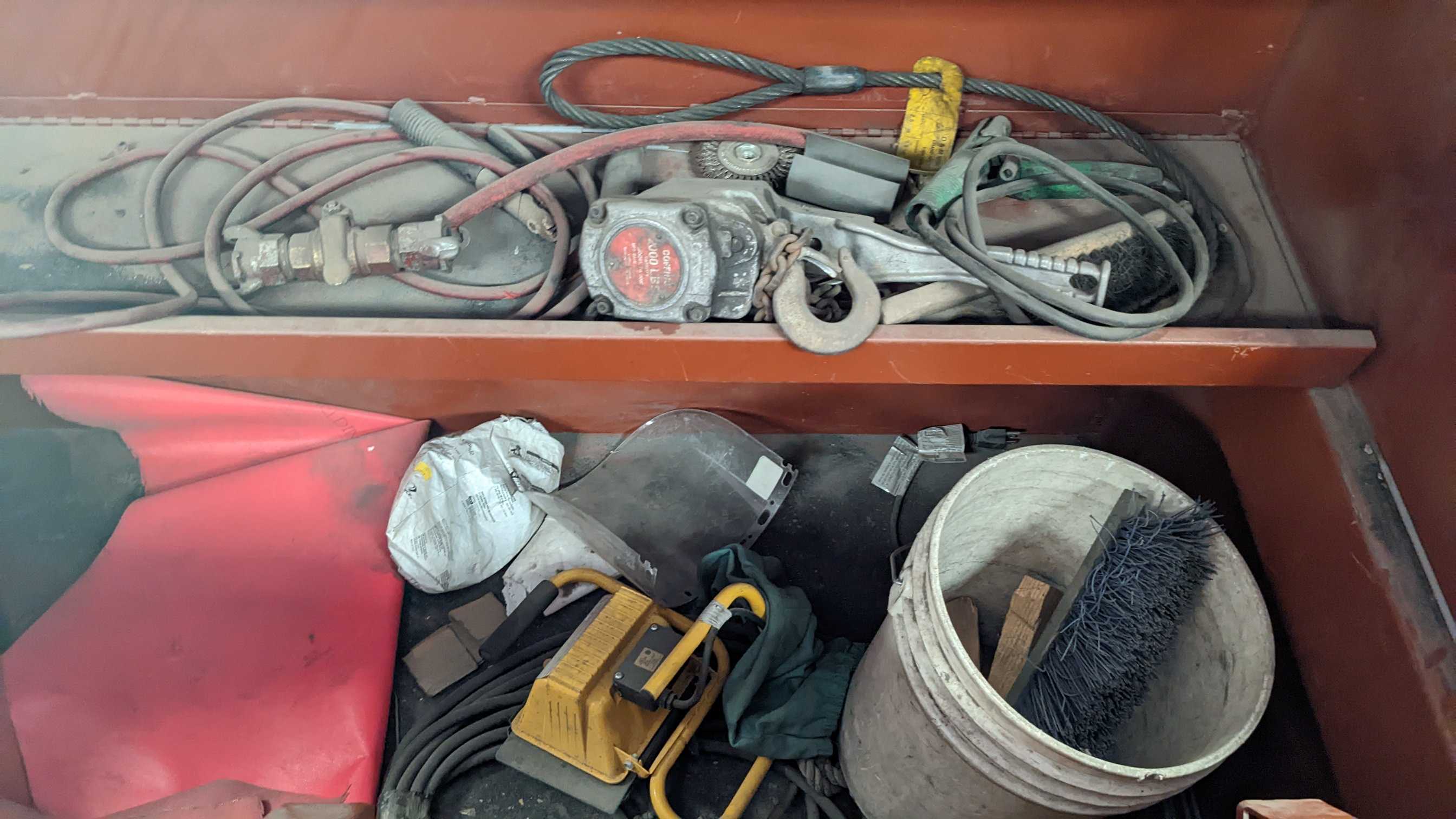JOBOX WITH CONTENTS - INDUSTRIAL PARTS