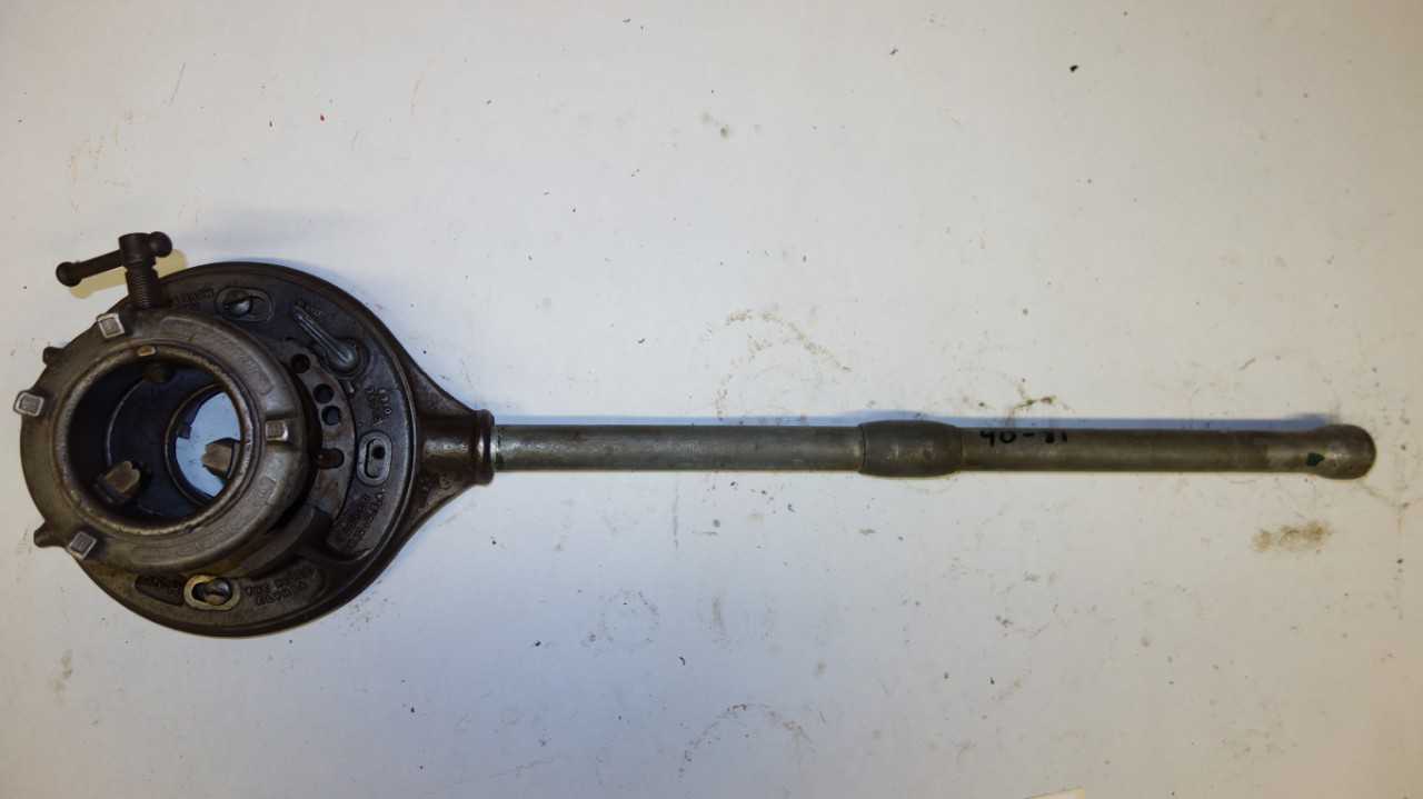 RIDGID 65-R 1IN - 2IN MANUAL PIPE THREADER - HAND TOOLS