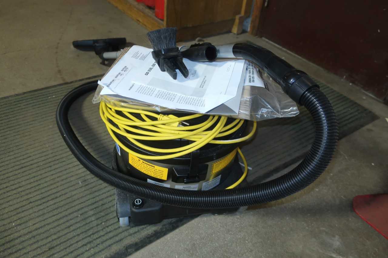 GD 930 DRY VACUUM CLEANER W/ HEPA FILTER - VACUUM PUMP