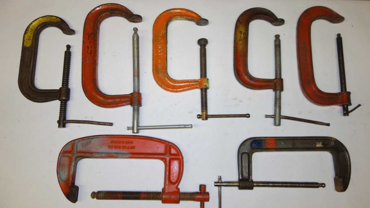 LOT OF 7 ASSORTED C-CLAMPS 6IN-8IN - HAND TOOLS