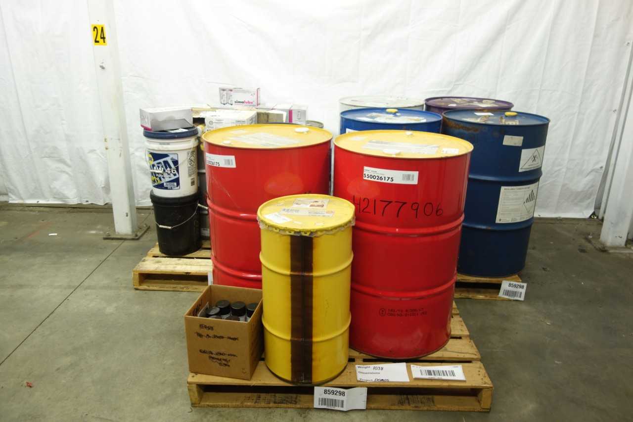 3 PALLETS OF OIL AND GREASE - PALLET JACKS