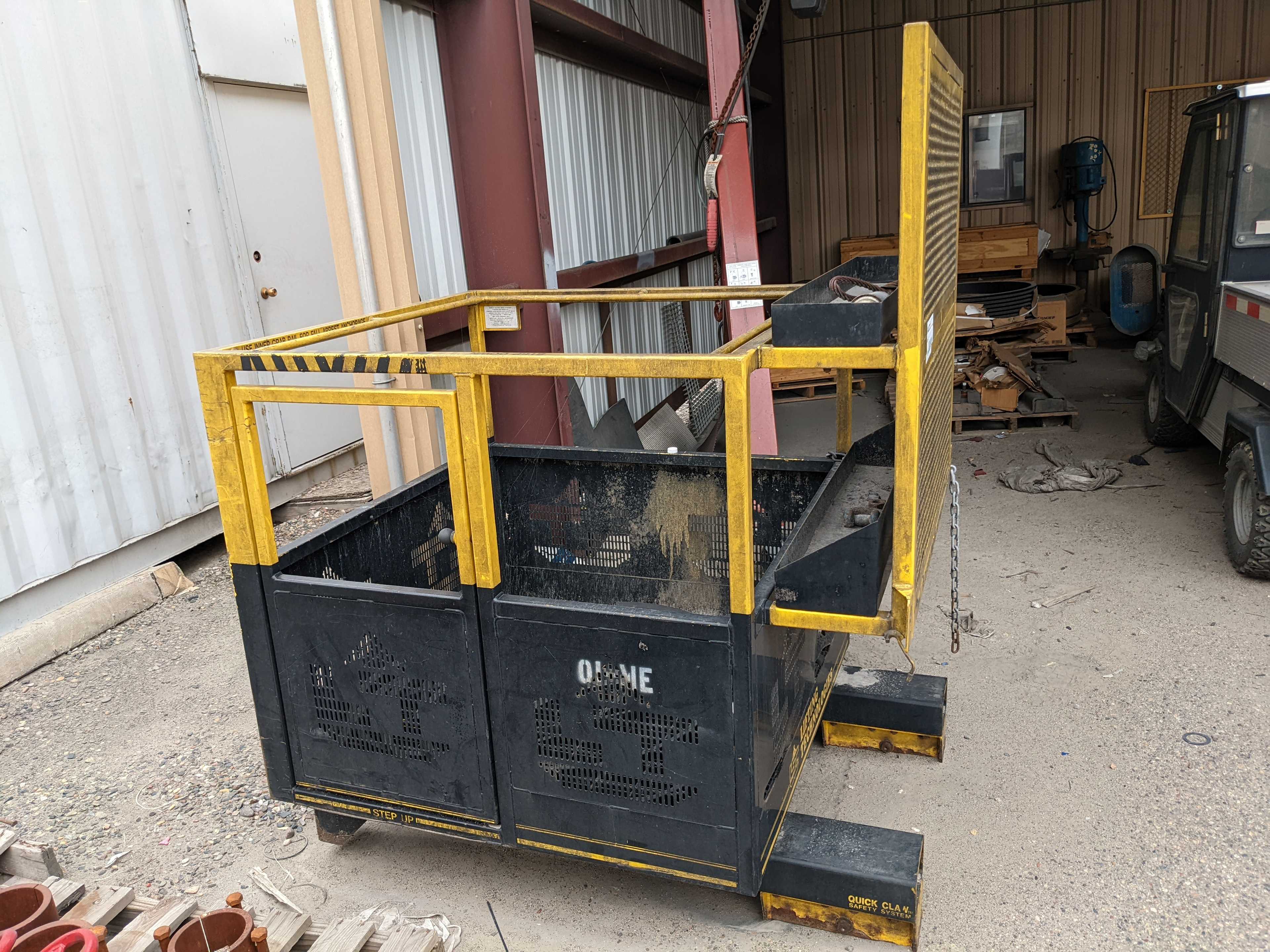 LIFT PLATFORM - LIFTING ATTACHMENTS