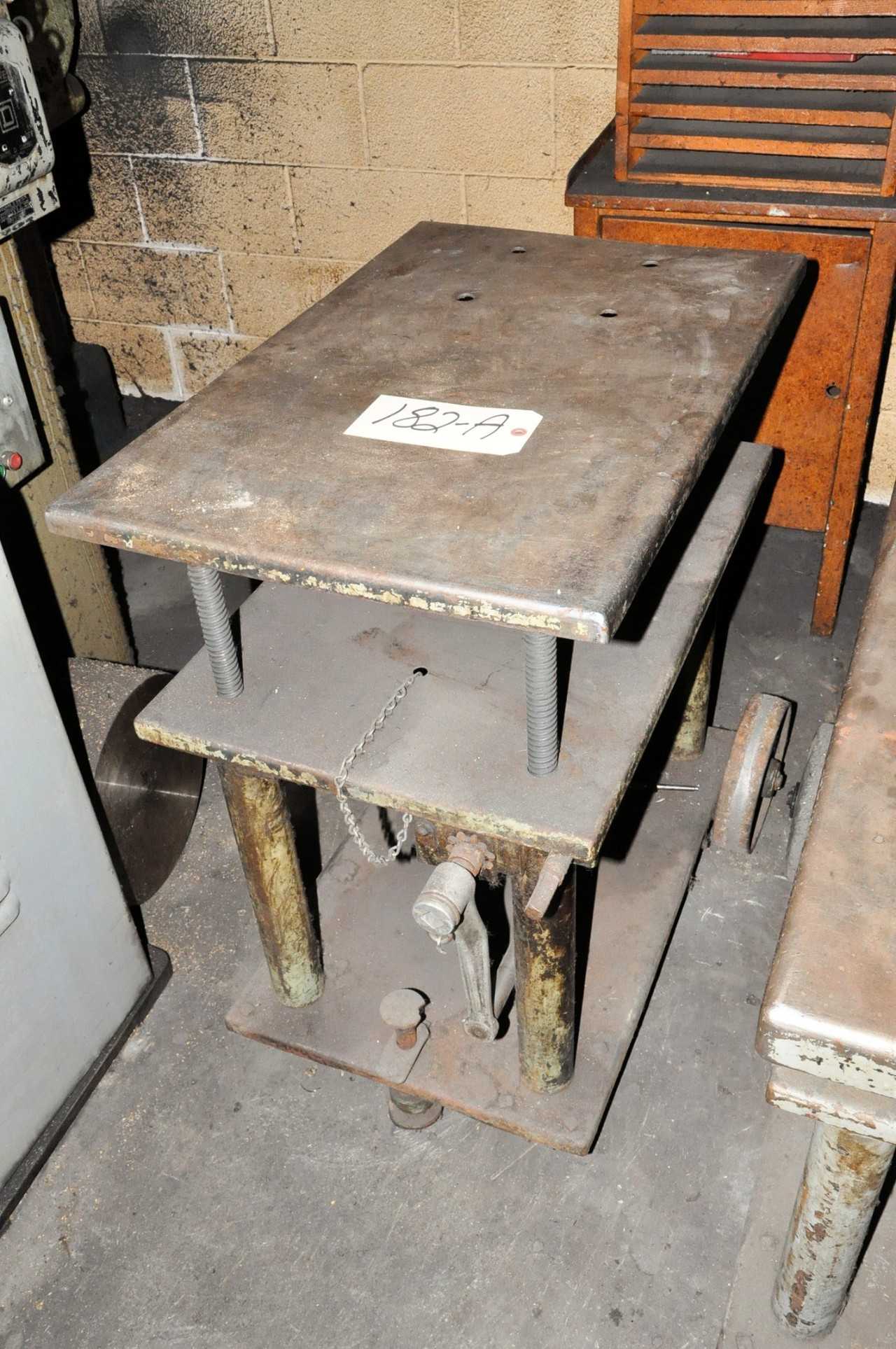 Lifts - ELECTRIC PALLET JACKS