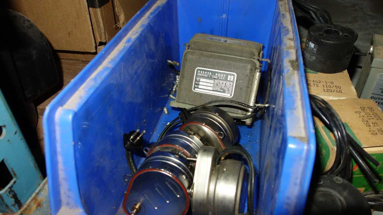 CONTENTS OF 3 SHELVES, ASSORTED ELECTRICAL MRO - ELECTRICAL COMPONENTS