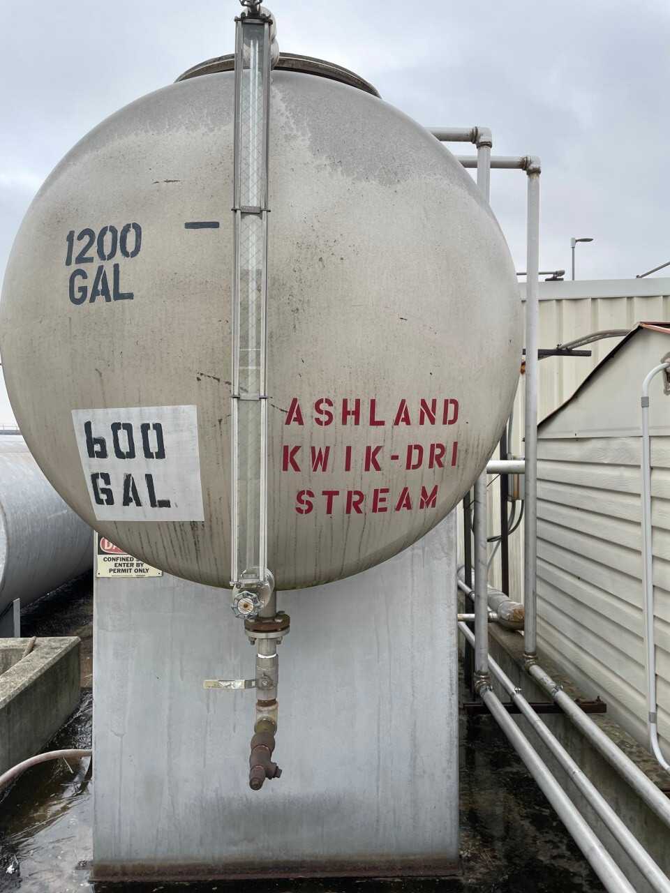 1200 gal. Stainless Steel Tank - Qty of 2 - PROCESS EQUIPMENT