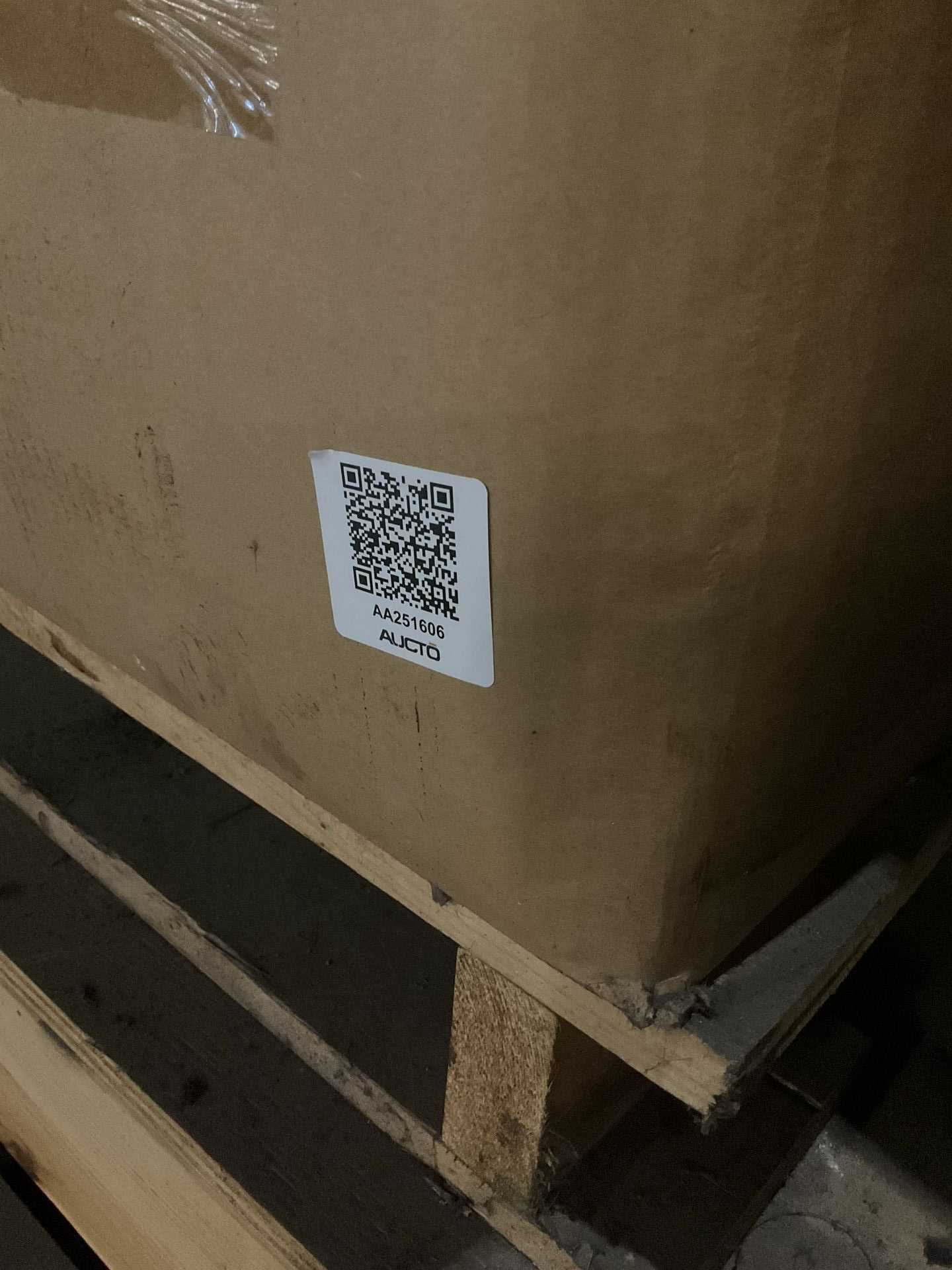 PALLET OF CONTROL SPARES, KEYENCE, ALLEN BRADLEY, MOTORS - INDUSTRIAL PARTS