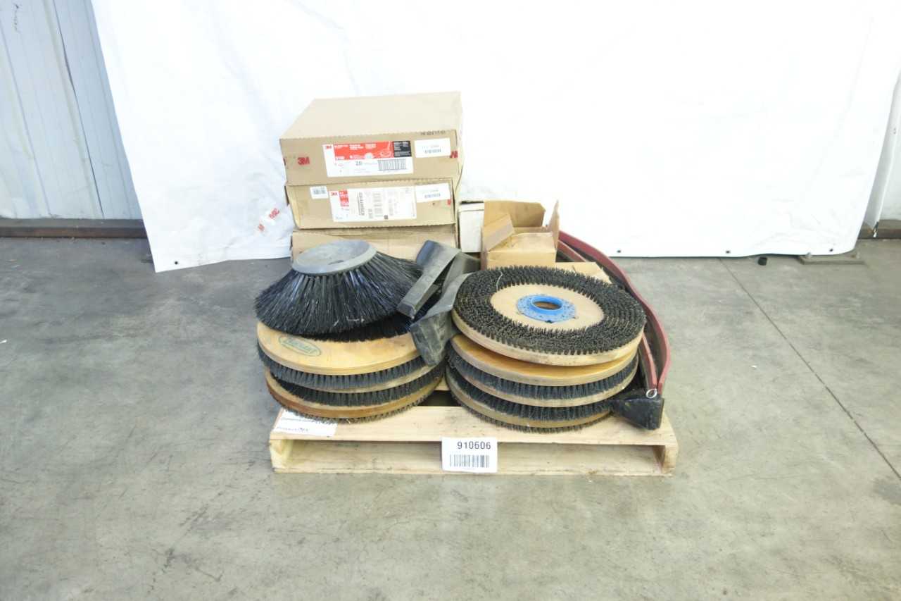 PALLET OF ASSORTED TENNANT FLOOR SCRUBBER MACHINE PARTS AND ACCESSORIES - PLANT & FACILITY