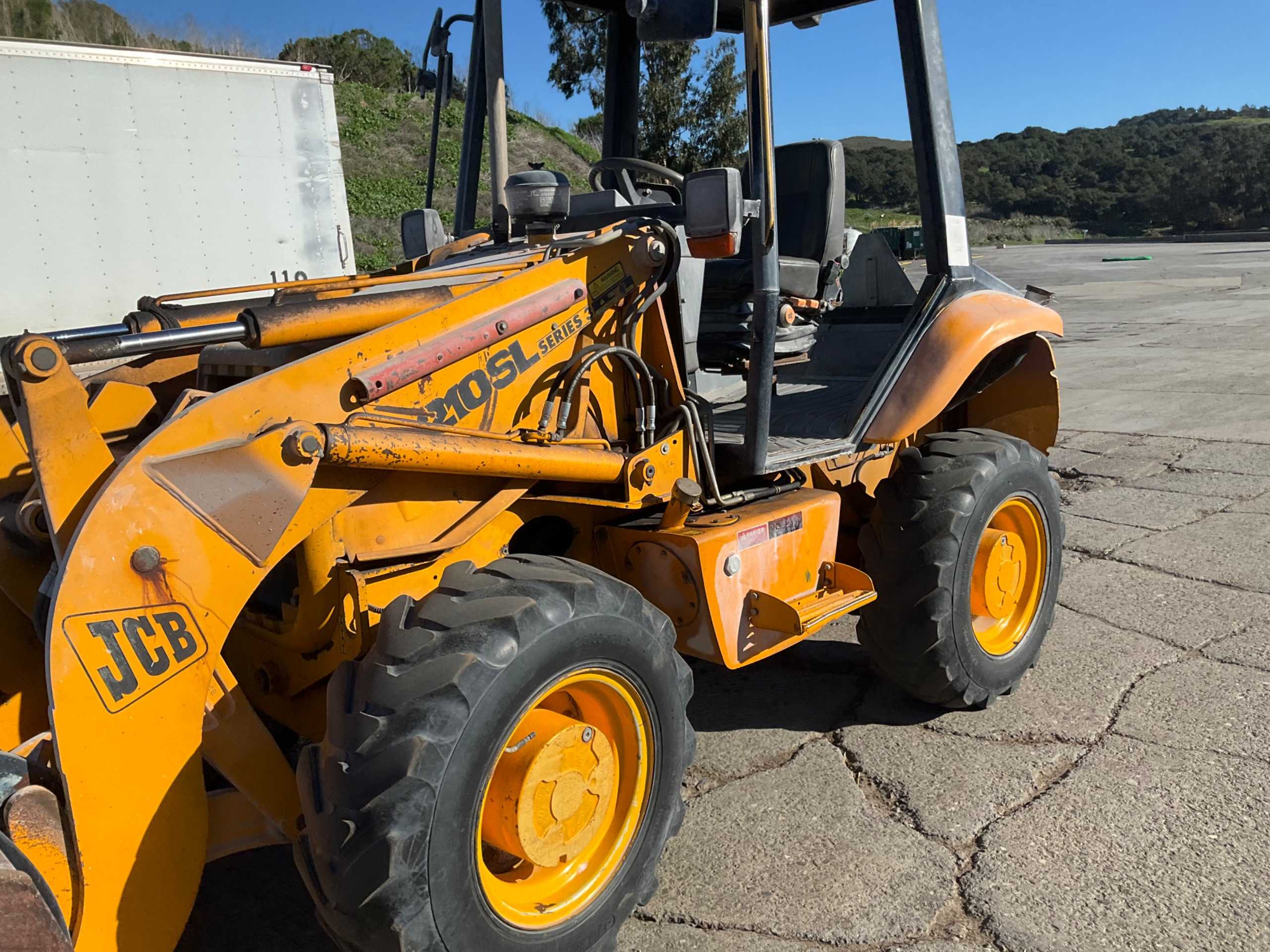 JCB 210SL WHEEL LOADER