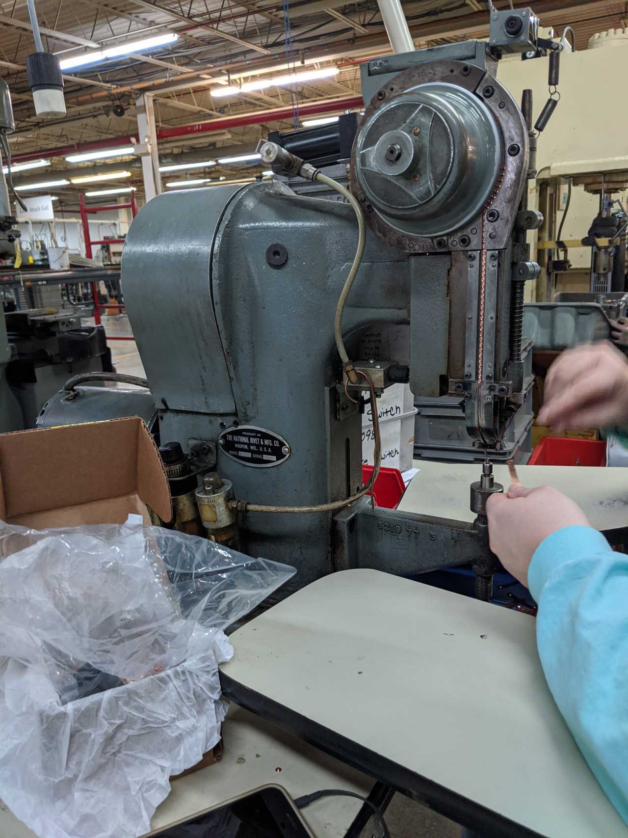 Riveter National Rivet AND MFG - MACHINING ACCESSORIES & TOOLING Riveter National Rivet AND MFG - MACHINING ACCESSORIES & TOOLING