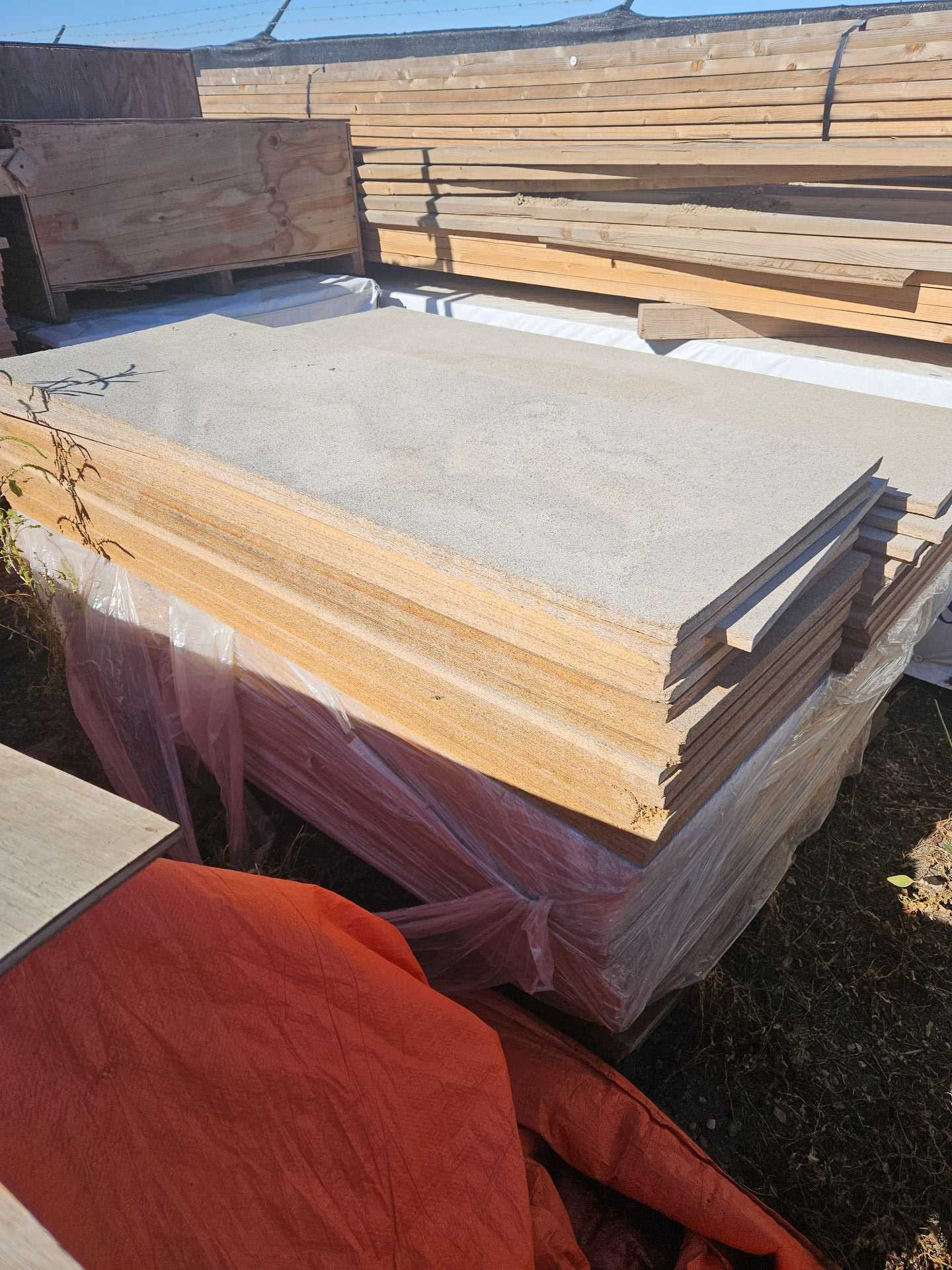 BULK LOT OF PLYWOOD AND PARTICLE BOARD QTY 3 - MISCELLANEOUS