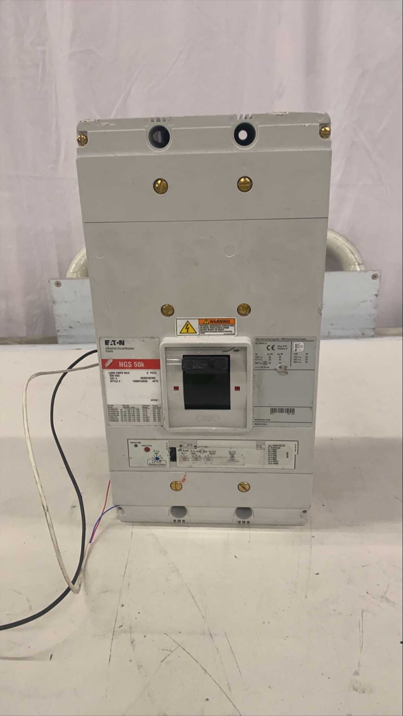 Quantity of 1x NGS312038E 3P 1200A 600VAC Molded Case Circuit Breakers - CIRCUIT BREAKERS