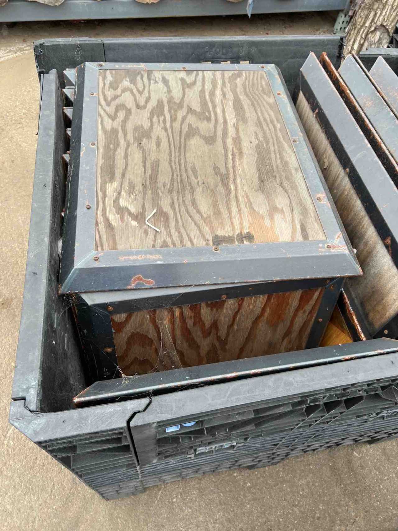 Contents ONLY 2 Totes of Wooden Table Tops - MATERIAL HANDLING Contents ONLY 2 Totes of Wooden Table Tops - MATERIAL HANDLING