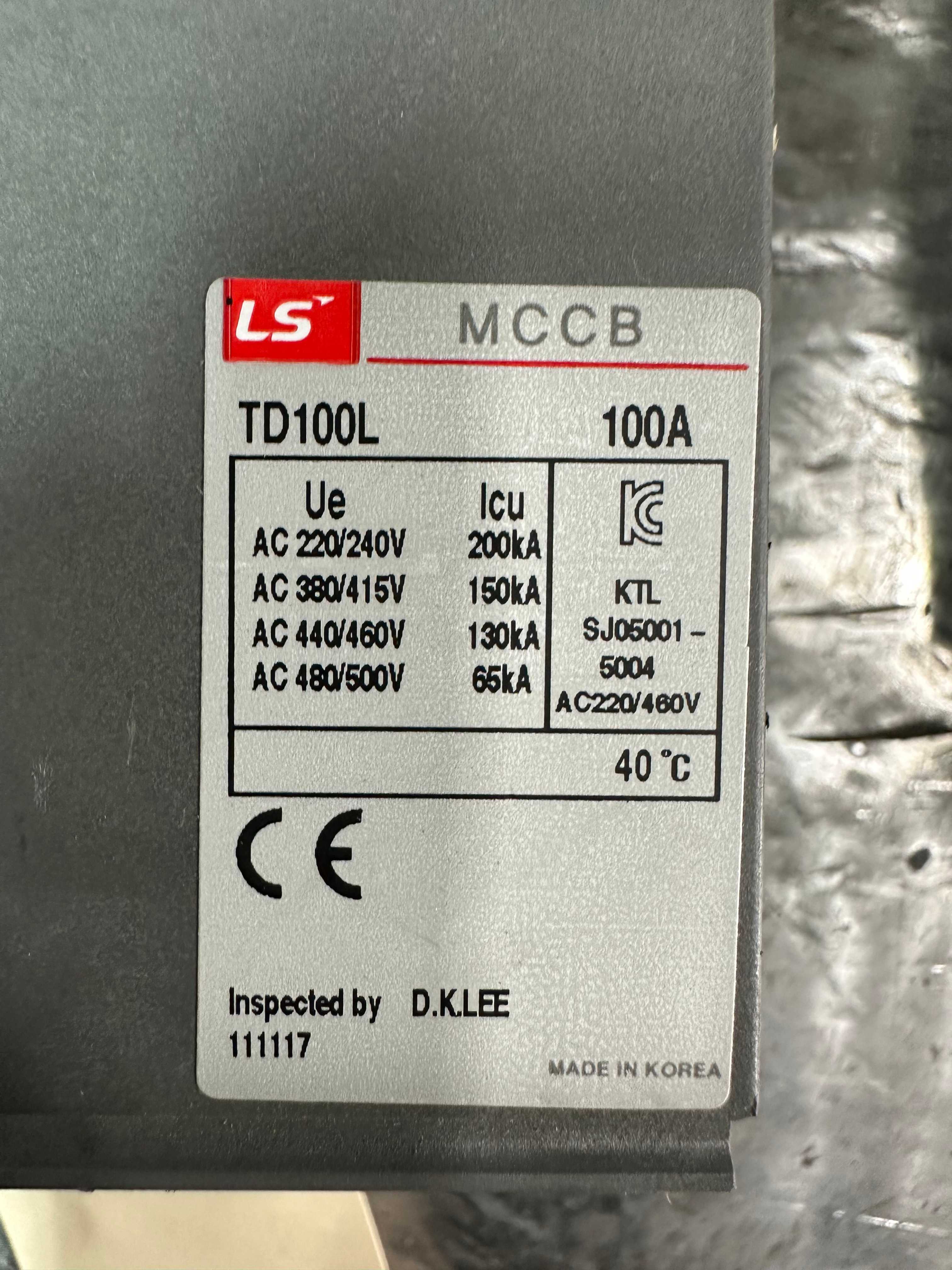 BULK LOT OF LS ELECTRIC CIRCUIT BREAKERS QTY 3 - CIRCUIT BREAKERS