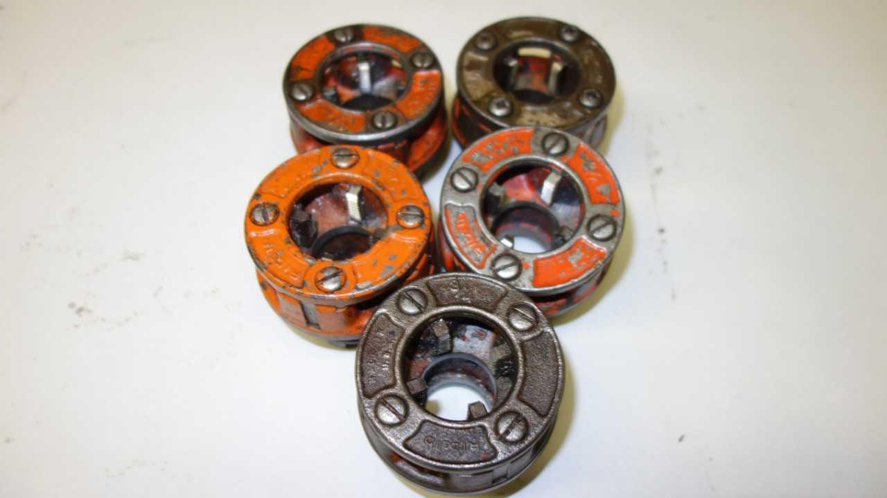 LOT OF 5 RIDGID 3/4 IN DIE HEADS - ELECTRIC POWER TOOLS