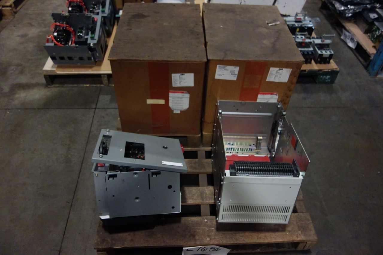 3 PALLETS OF ASSORTED ELECTRICAL CIRCUIT BREAKERS AND MISC - CIRCUIT BREAKERS