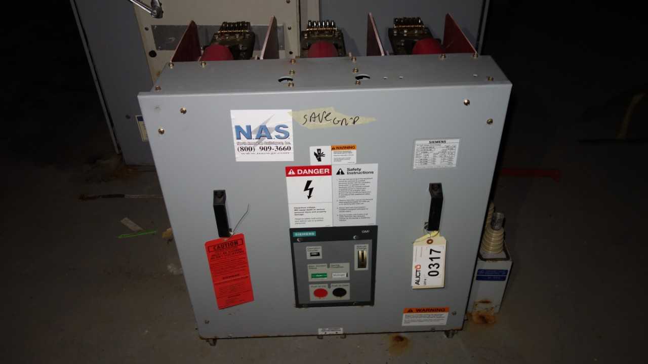 SIEMENS 2000Amp 5-GMI-250-2000-58 4.76KV-AC CIRCUIT BREAKER - CIRCUIT BREAKERS
