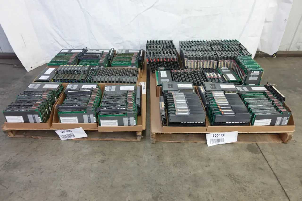 2 PALLETS OF A-B OUTPUT/INPUT MODULES - AUTOMATION & CONTROLS