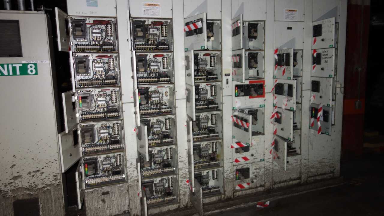 X6 VERTICAL SECTIONS OF WESTINGHOUSE MCC BUCKETS - MOTOR CONTROL CENTERS