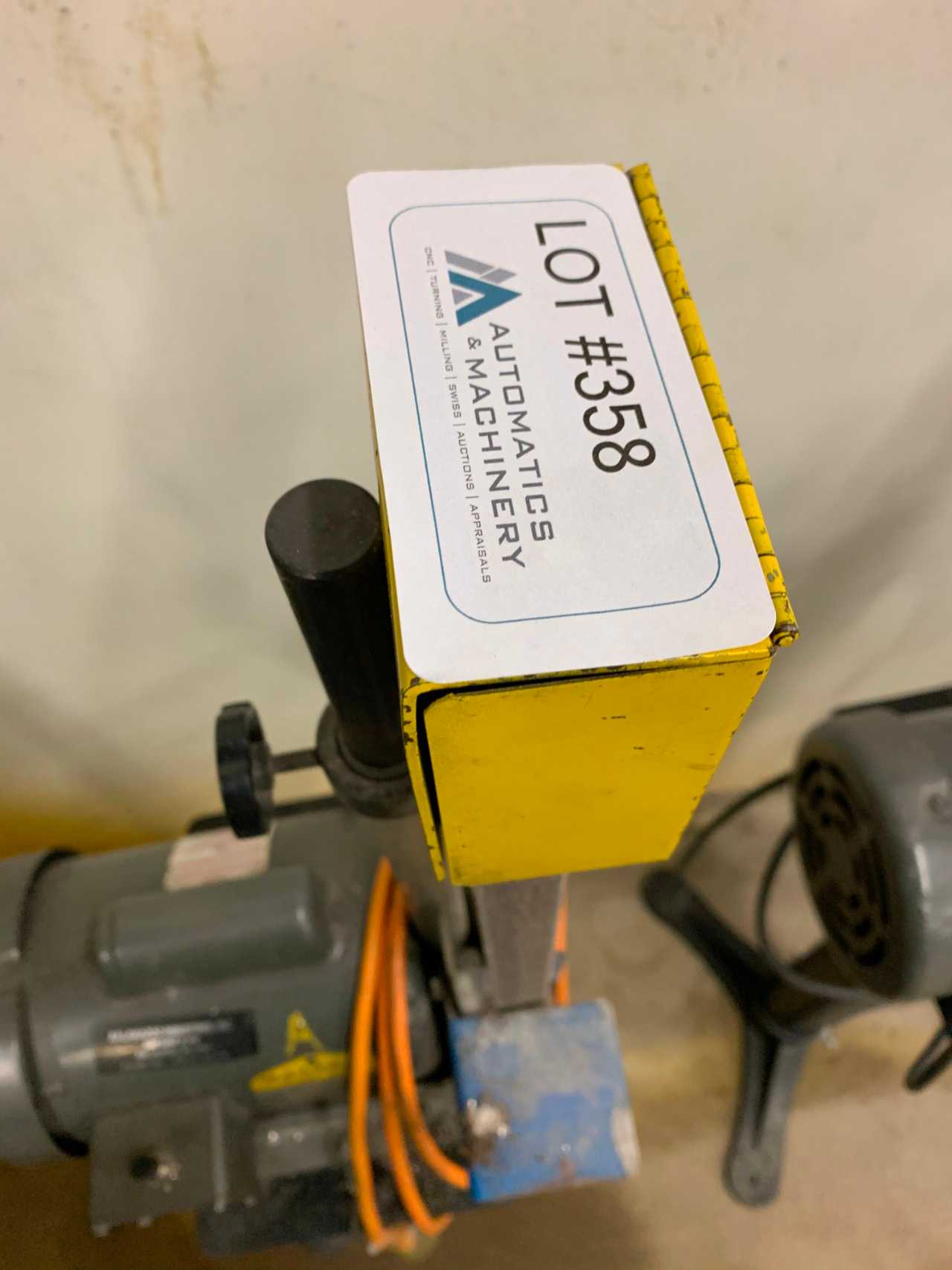 Kalamazoo Industries Vertical Belt Sander - GRINDING MACHINES