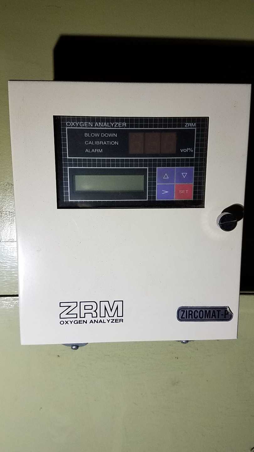 LOT OF 4 ZIRCOMAT ZRM1BY11-1-F OXYGEN ANALYZER - INDUSTRIAL PARTS