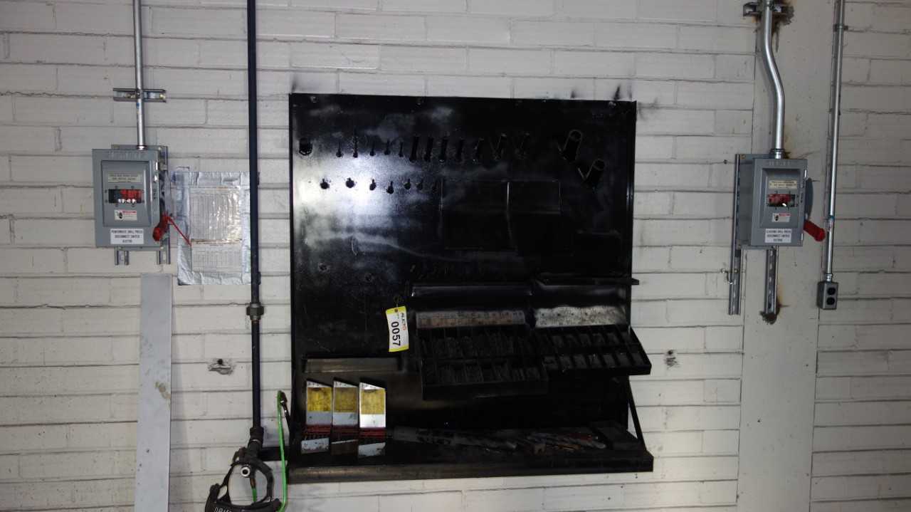 CONTENTS OF TOOL WALL ORGANIZER - TOOL STORAGE