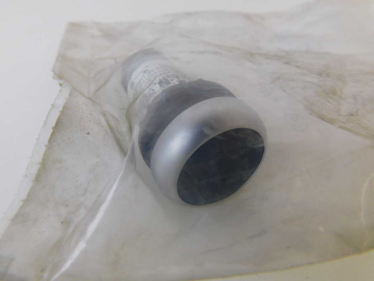 Quantity 4 of Eaton DG221UGB and 1 C22-DR-S-K01 - ELECTRICAL COMPONENTS