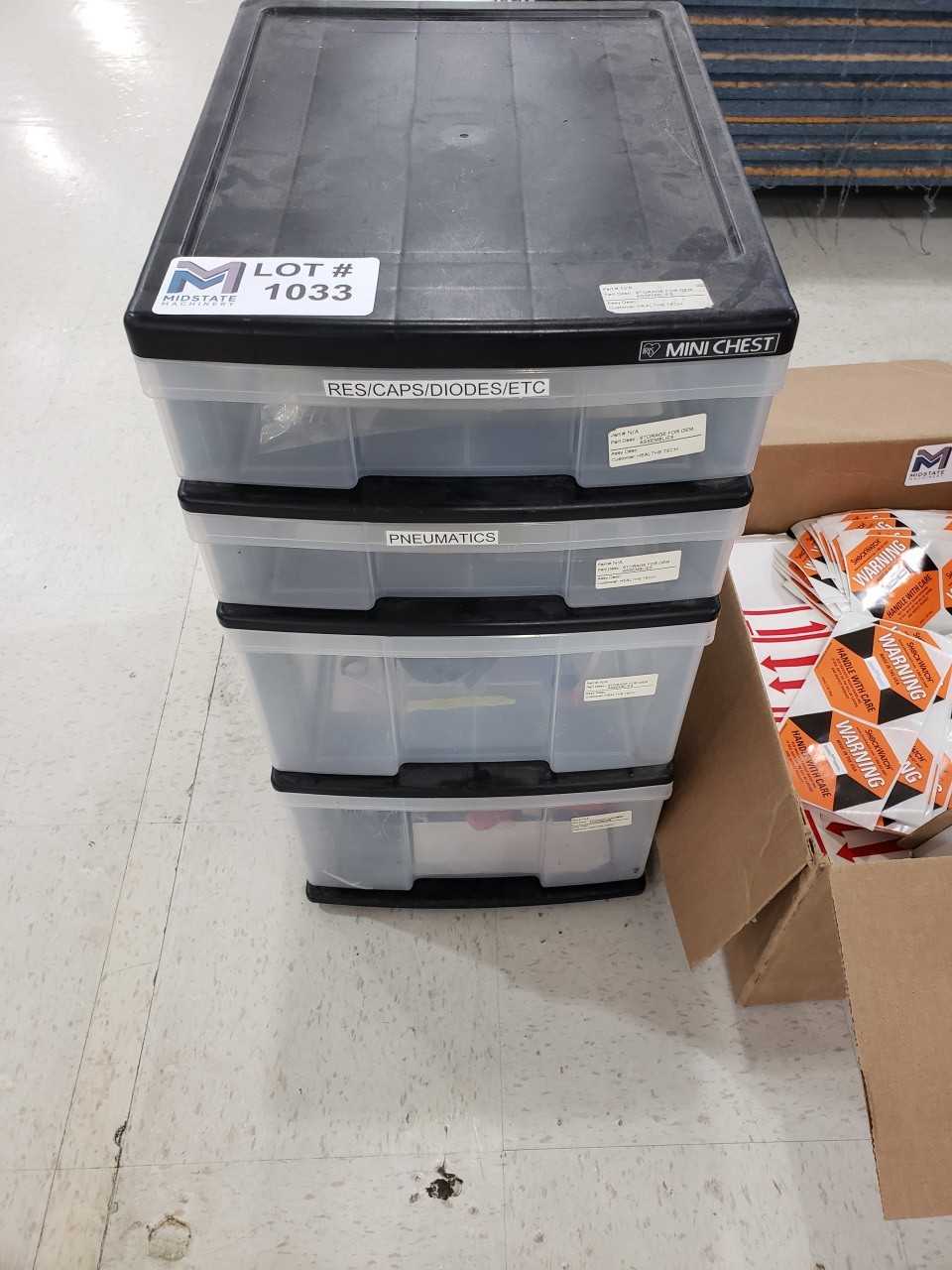 Plastic organizer with contents - MISCELLANEOUS Plastic organizer with contents - MISCELLANEOUS