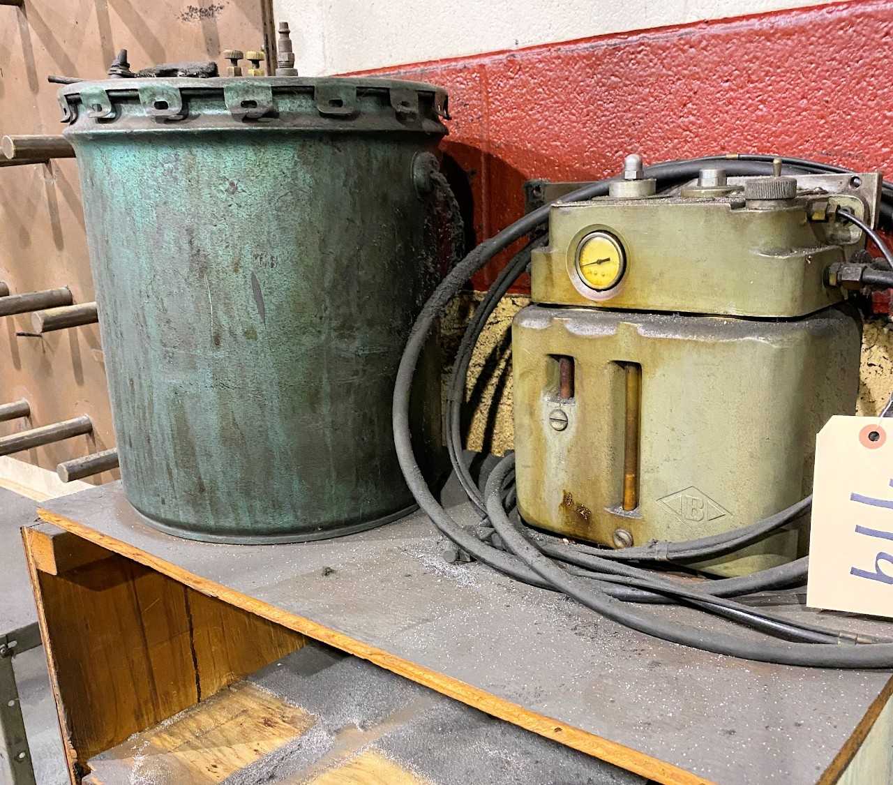 Lot) Coolant Misters - MACHINING ACCESSORIES & TOOLING Lot) Coolant Misters - MACHINING ACCESSORIES & TOOLING