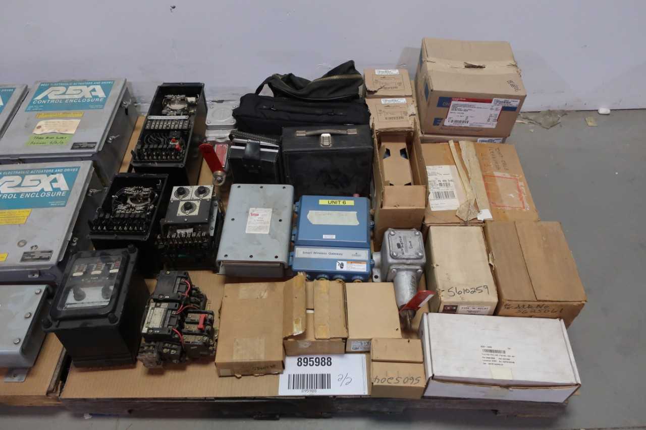 2 PALLETS OF ASSORTED MODULES, AC MOTORS, VALVES, LIGHTING, RELAYS - ELECTRIC MOTORS