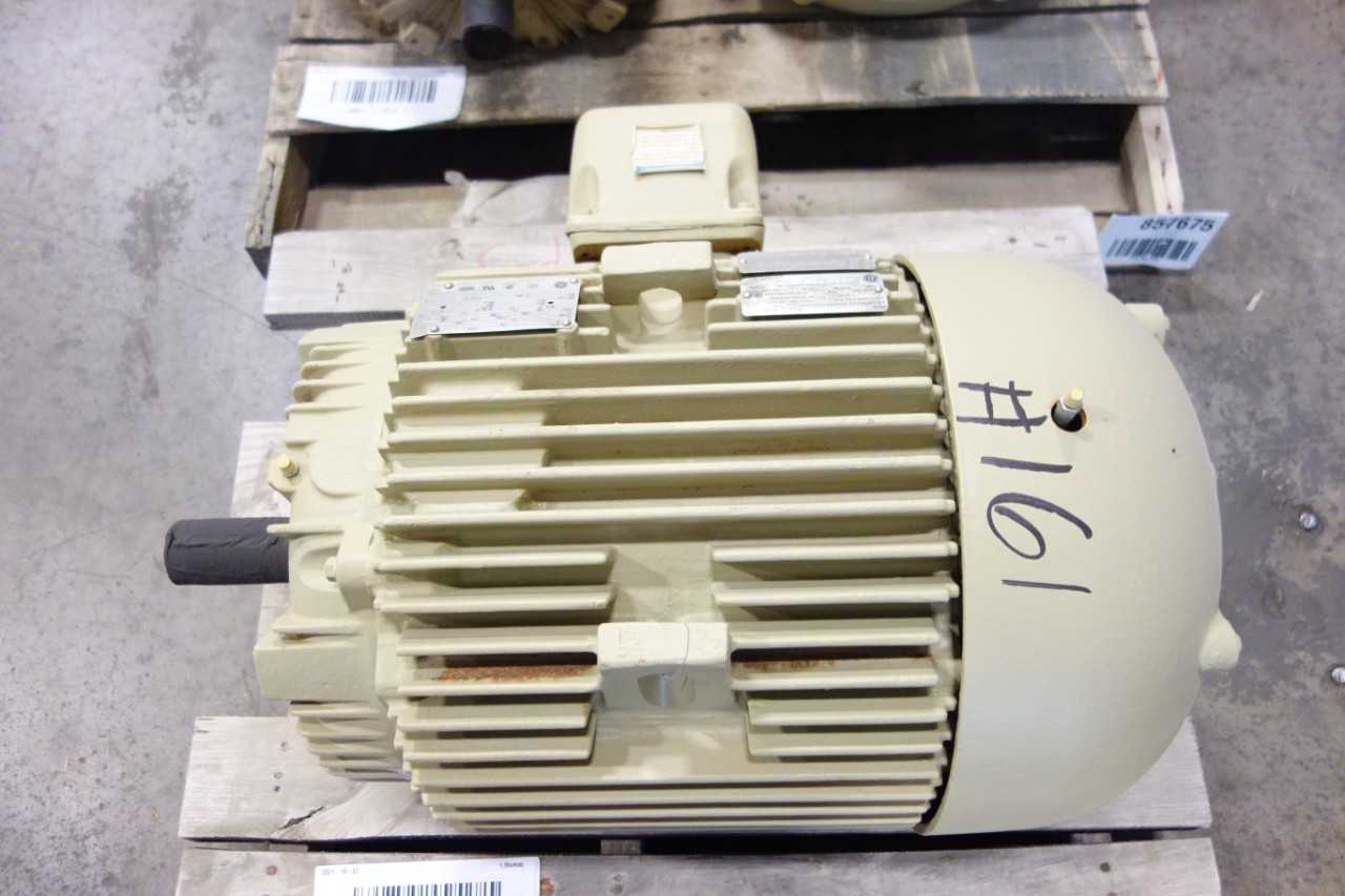 LOT OF 3 GENERAL ELECTRIC MOTORS - ELECTRIC MOTORS