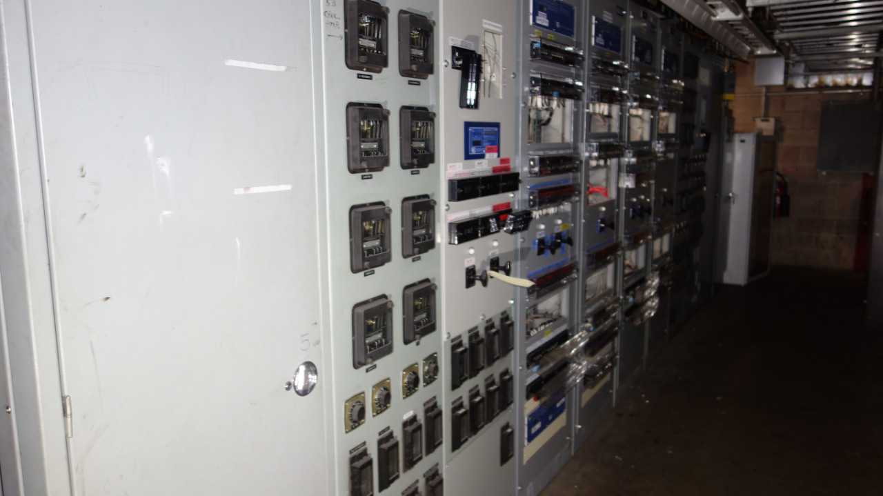 X8 PANELS OF ELECTRICAL RELAYS, SEL 387E (COMPONENTS) - AUTOMATION & CONTROLS