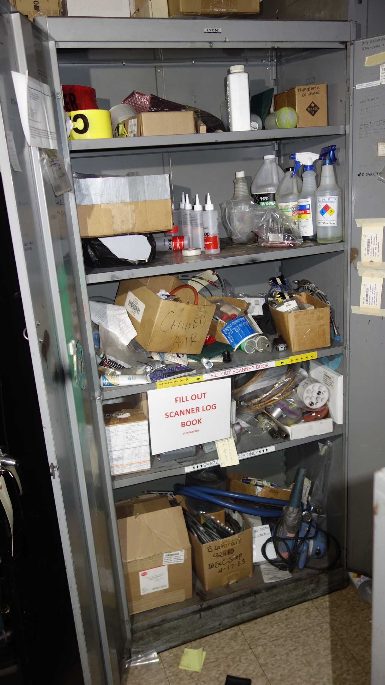 CABINET WITH CONTENTS, ASSORTED ELECTRICAL MODULES - INDUSTRIAL PARTS