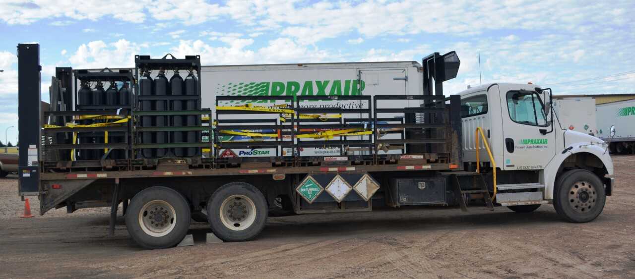 2011 Freightliner M2-106 - HYDRO EXCAVATOR TRUCKS