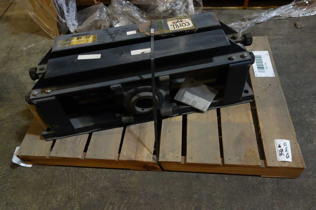 LOT OF 2 LINKBELT BEARINGS IN STEEL FRAME - BEARINGS