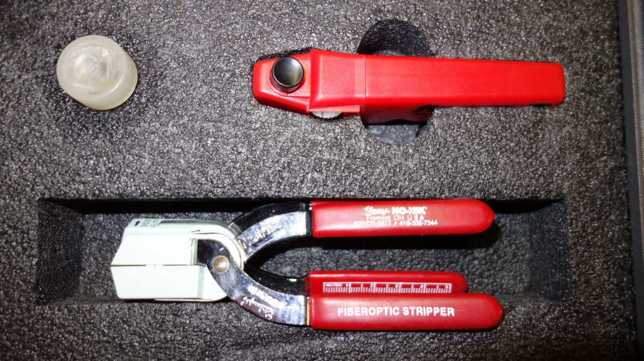 PANASONIC 100X FIBEROPTIC MICRSOCOPE KIT - HAND TOOLS