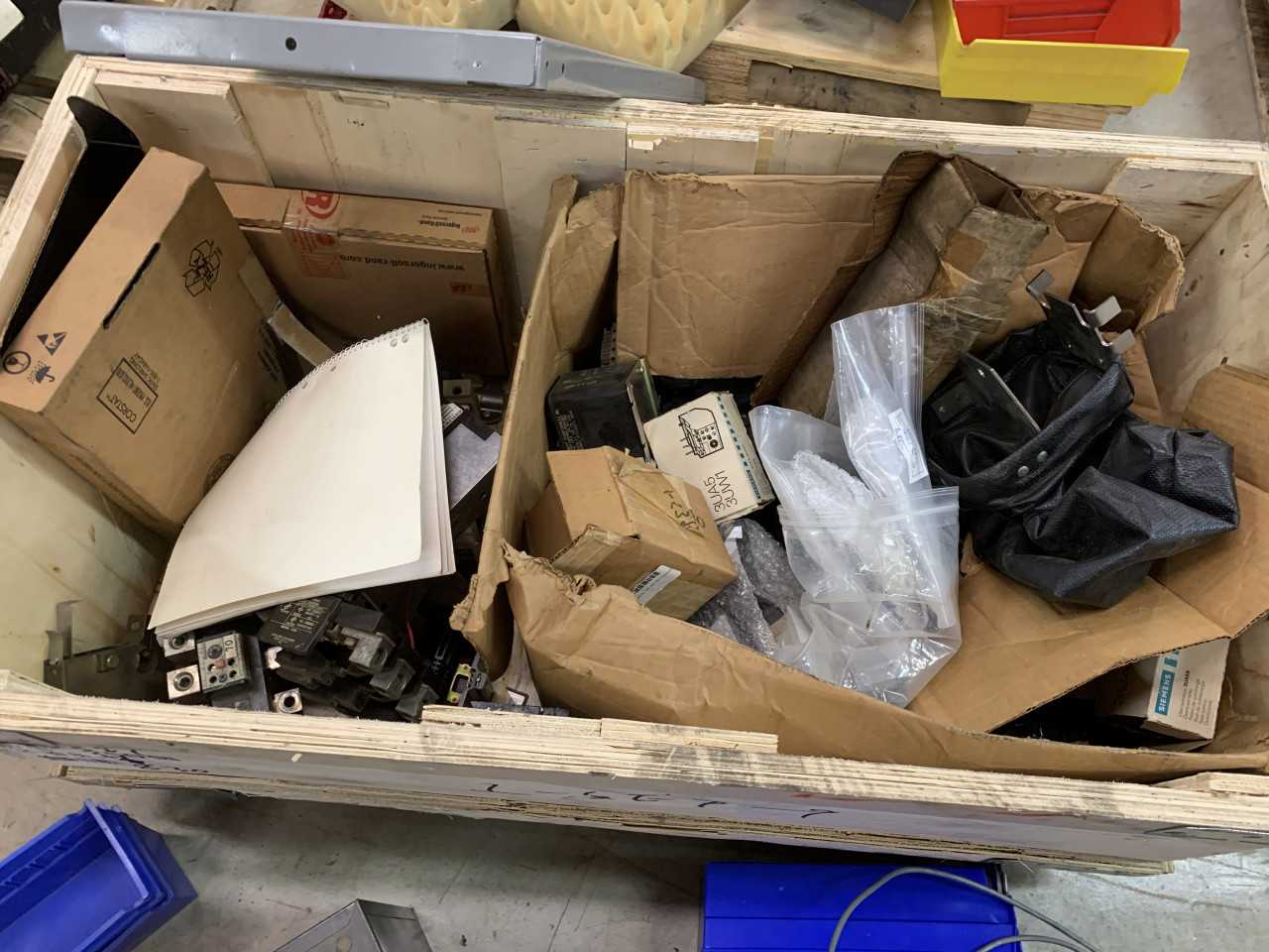 CRATE OF MISC. ELECTRICAL AUTOMATION EQUIPMENT ETC. - ELECTRICAL COMPONENTS