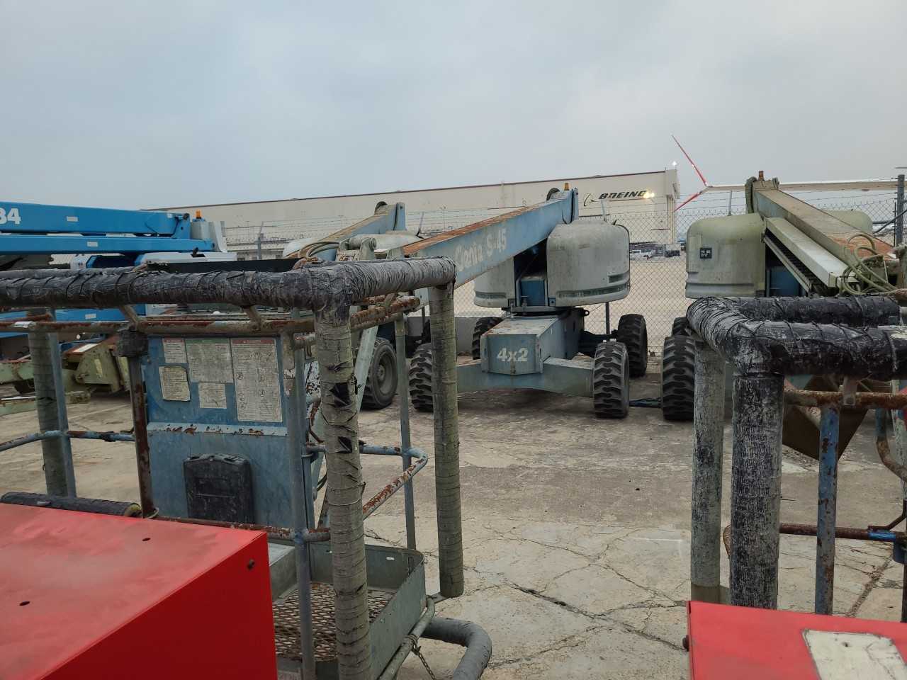 Genie S-45 4x2 (Lot 2586574) San Antonio, TX - CONSTRUCTION EQUIPMENT