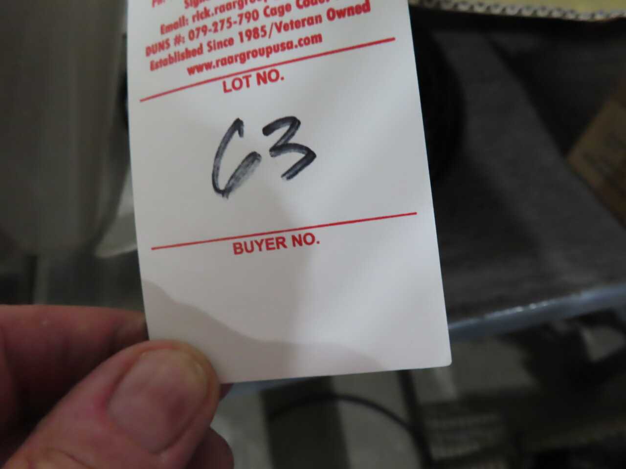 Table and Contents in pictures, LOT - INDUSTRIAL PARTS