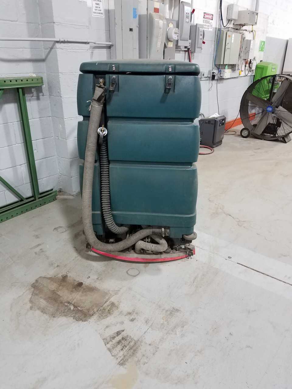 Nobles MEZRIDERHP floor scrubber, Livonia, MI - PLANT & FACILITY EQUIPMENT