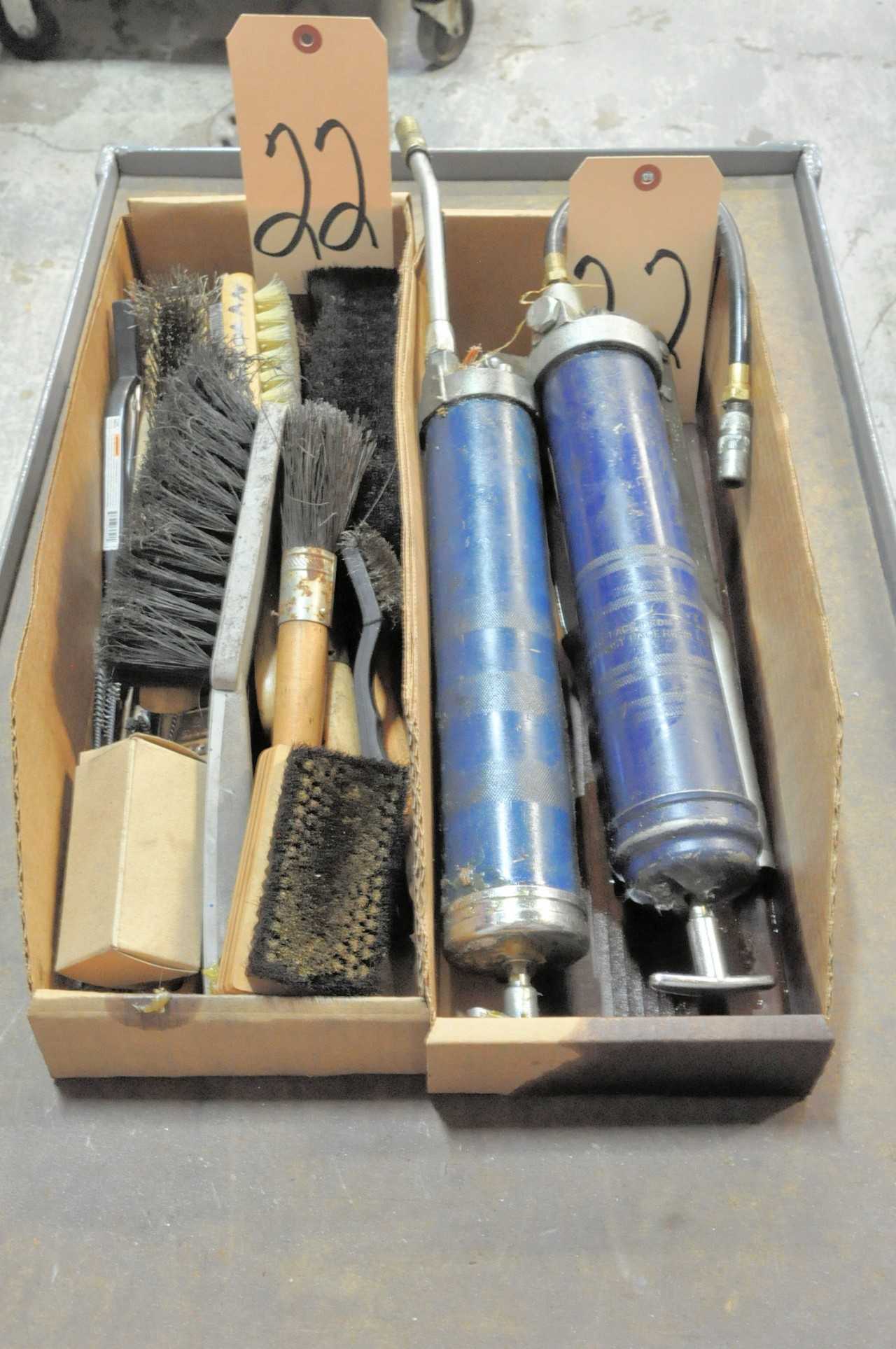 Lot-Grease Guns and Brushes in (2) Boxes - ELECTRIC POWER TOOLS