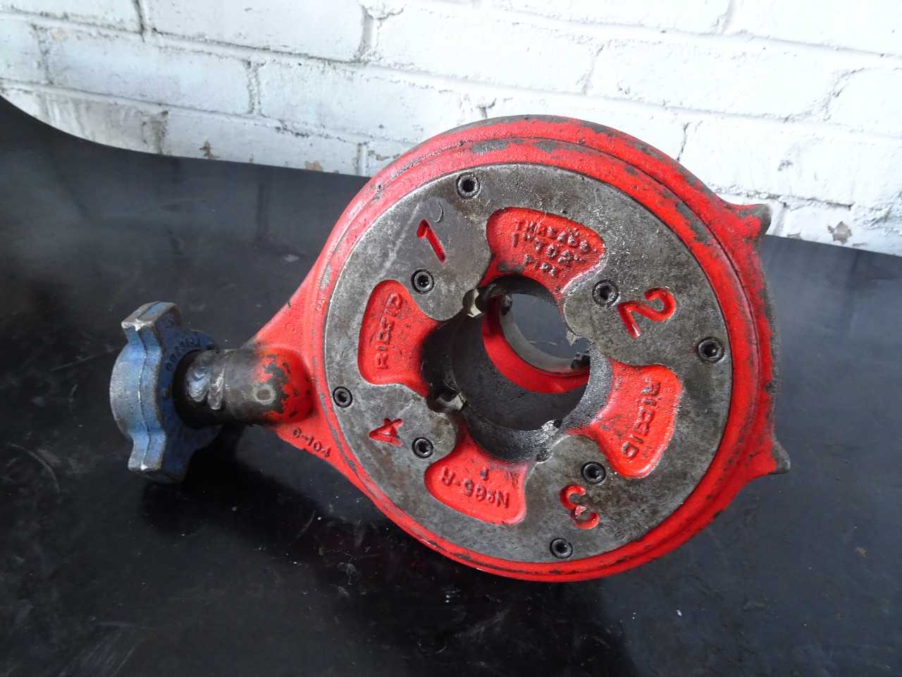 Ridgid 65R 1-2" Pipe threader - HAND TOOLS
