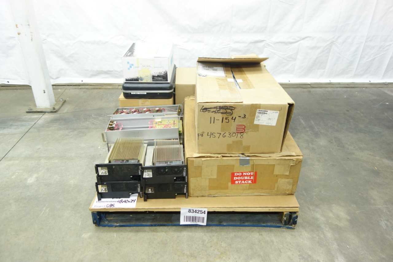 PALLET OF ASSORTED ELECTRICAL AND CONTROLS - ELECTRICAL COMPONENTS