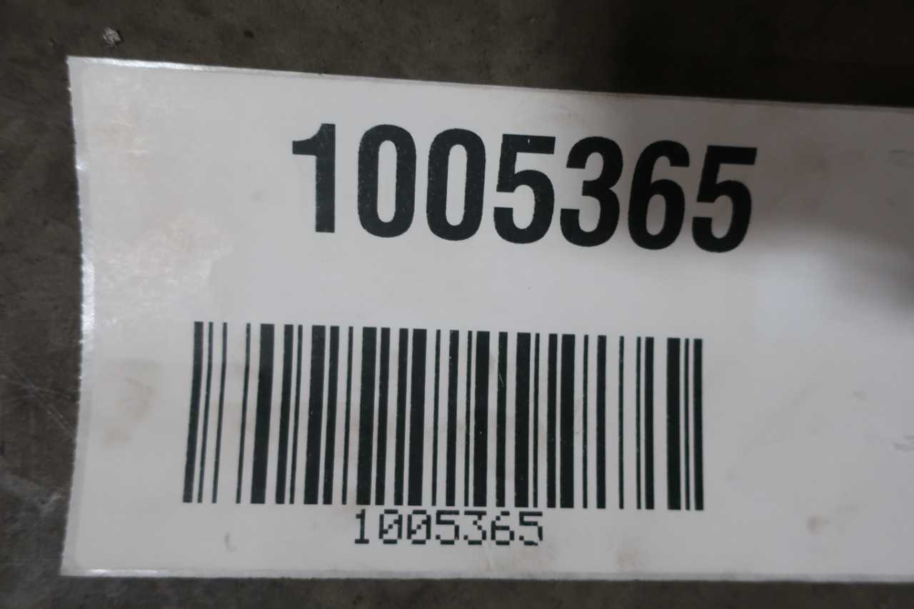 2 PALLETS OF ASSORTED HOISTING AND RIGGING - LIFTING EQUIPMENT