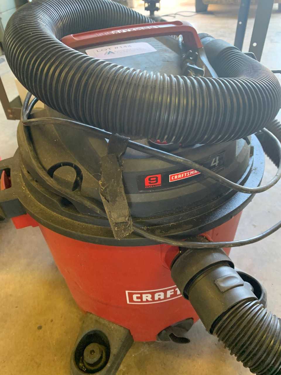 Craftsman Shop Vac - MATERIAL HANDLING