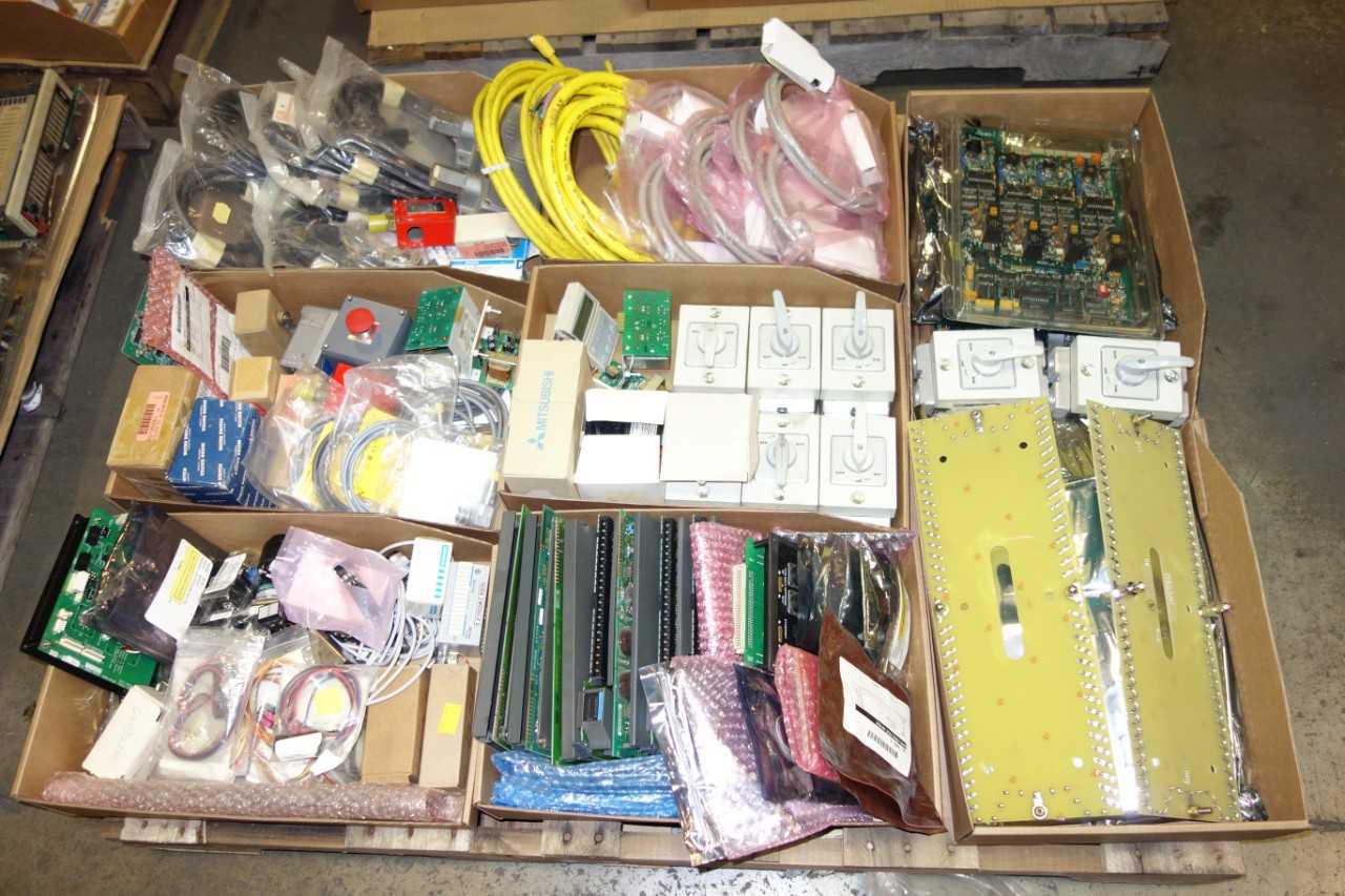 4 PALLETS OF ASSORTED ELECTRICAL AUTOMATION, CIRCUITS BOARDS, ASSORTED MODULES, SWITCHES, CABLES, PUSHBUTTONS AND ACCESSORIES - ELECTRICAL COMPONENTS