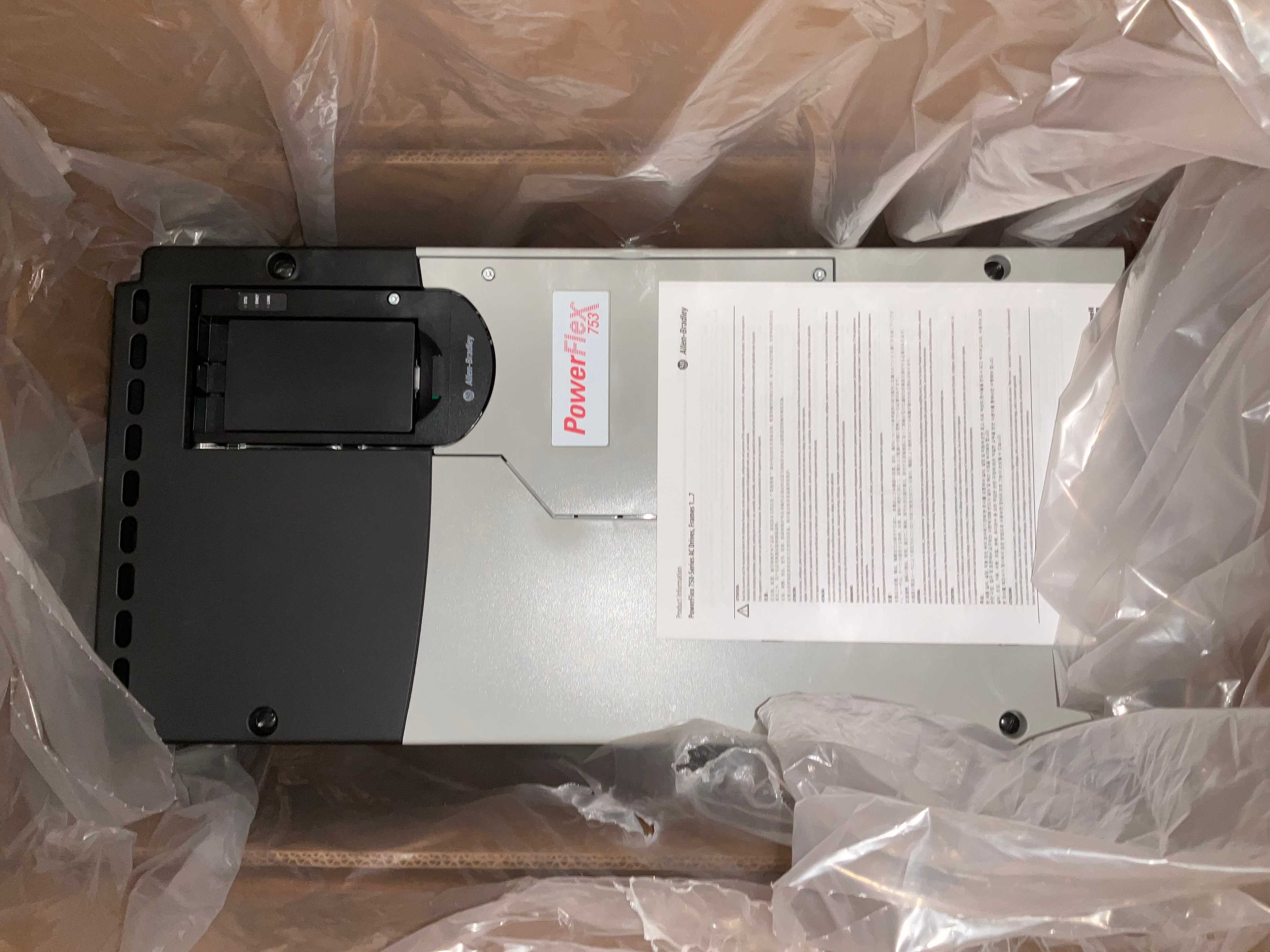 ALLEN BRADLEY POWERFLEX 753 VFD MOTOR DRIVE - MOTOR DRIVES